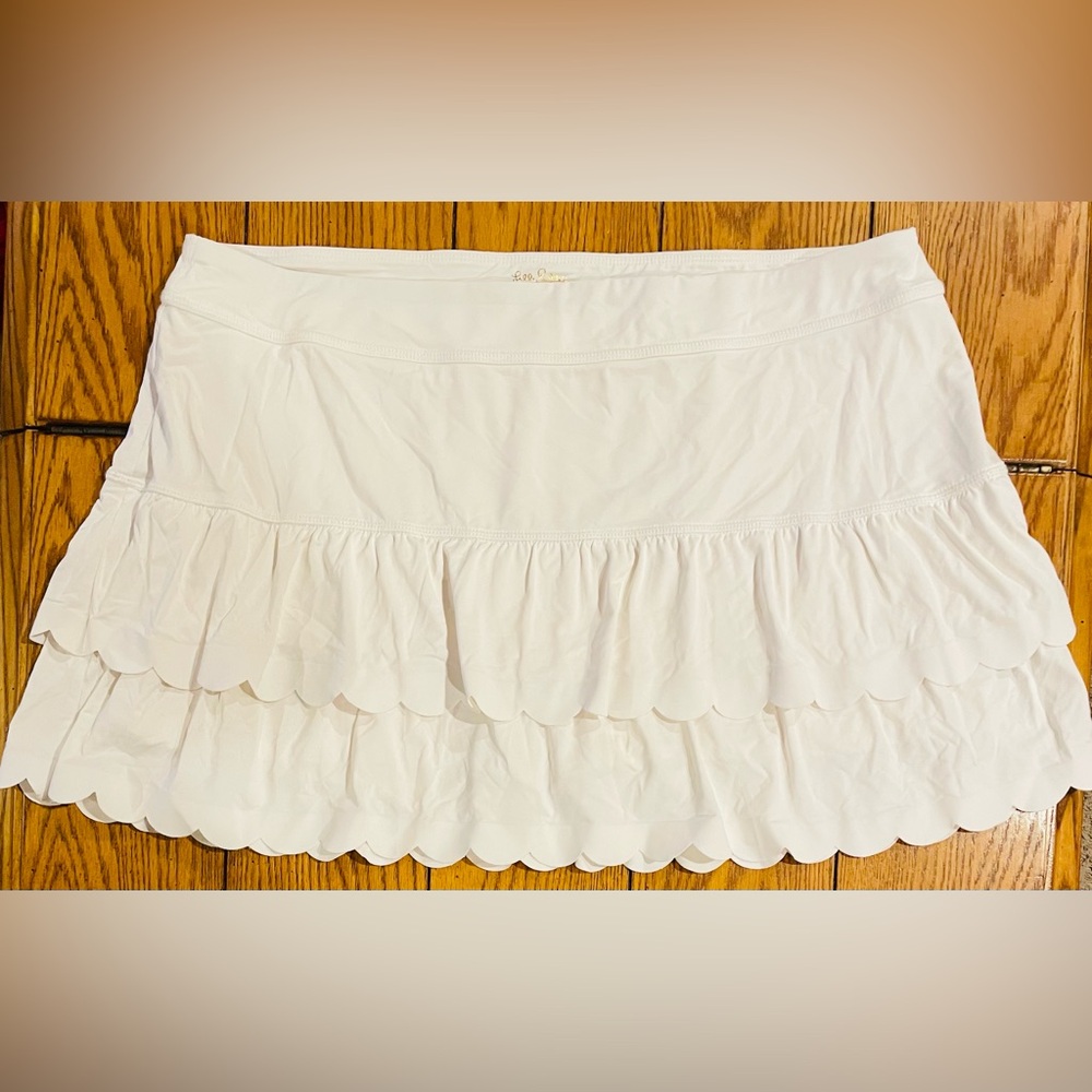 Lilly Pulitzer Luxletic Meryl White Miesha Scallop Skort, size XL